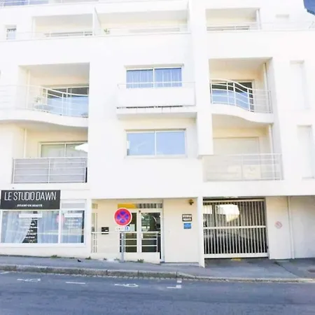 T3 Au Centre Ville Avec Balcon, Parking Gratuit Quimper Exterior photo