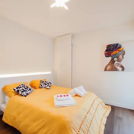 T3 Au Centre Ville Avec Balcon, Parking Gratuit Quimper Exterior photo